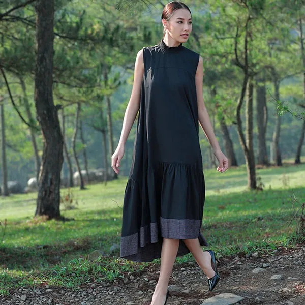 Váy Suông Nữ F2 Fashion & Freedom Kate Into The Wood D814-S-0524 Màu Đen Size S