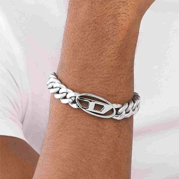 Vòng Đeo Tay Nam Diesel Men's Chain Link Bracelet With D Logo DX1432040 Màu Bạc