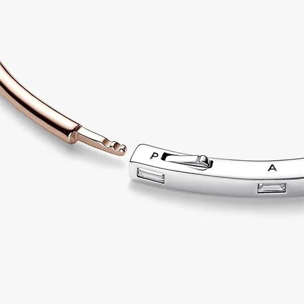 Vòng Đeo Tay Nữ Pandora Signature Two Tone I-D Pavé Bangle 582740C01 Màu Bạc Vàng Size 17