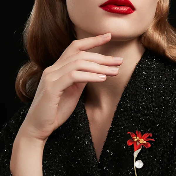 Cài Áo Nữ Meri Red Lily BR11 Màu Đỏ