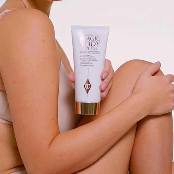 Kem Dưỡng Thể Charlotte Tilbury Charlotte's Magic Body Cream 200ml
