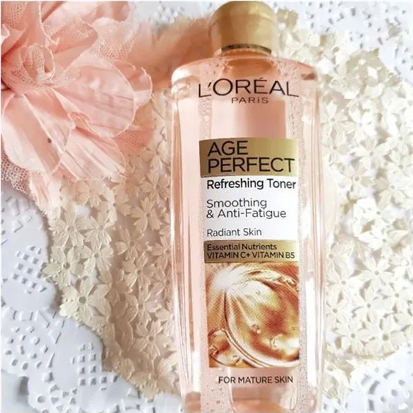 Nước Hoa Hồng L'Oreal Age Perfect Toner Smoothing & Anti Fatigue Vitamin C Refreshing 200ml