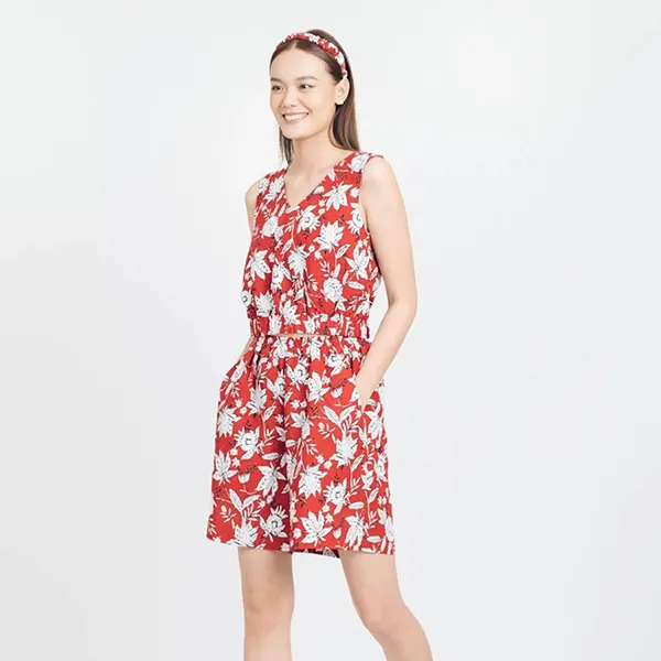 Quần Short Linen Nữ F2 Fashion & Freedom Brighter Day QS58-DH-S-1121 Màu Đỏ Size S