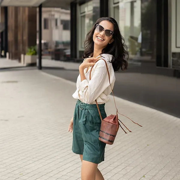 Quần Short Nữ F2 Fashion & Freedom Emma De La Rosa Blue Linen Shorts QS34-VC-S-0820 Màu Xanh Rêu Size S