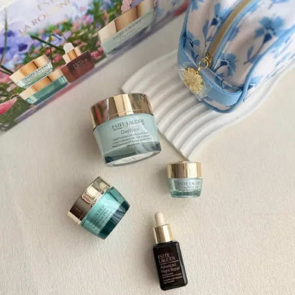 Set Dưỡng Da Estée Lauder The Hydrating Routine DayWear Skincare Gift Set 5 Món