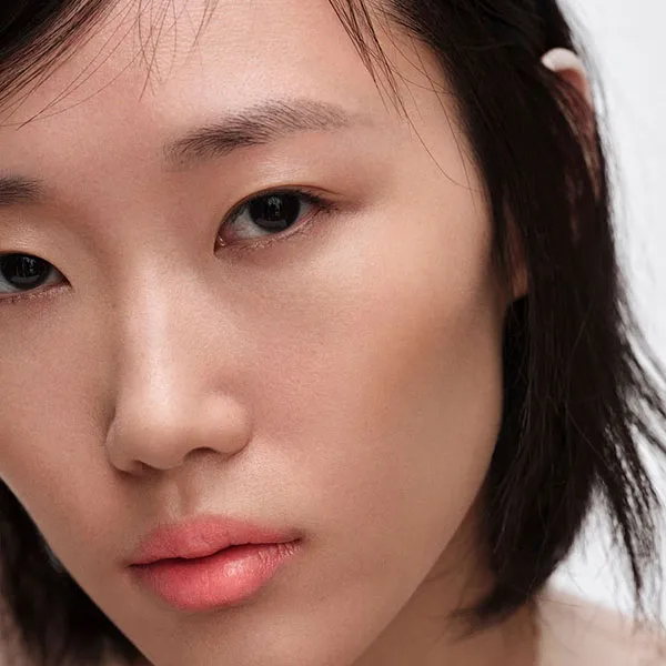 Son Dưỡng Prada Light Glowing Lip Color U016 Rose Màu Hồng Kẹo