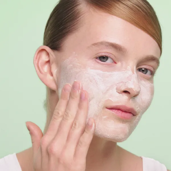 Sữa Rửa Mặt Làm Sạch Sâu Prada Augmented Skin Cleanser 125ml