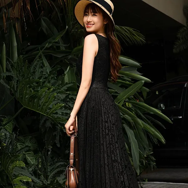 Váy Liền Nữ F2 Fashion & Freedom Black Lace Dress D710-D-S-0323 Màu Đen Size S