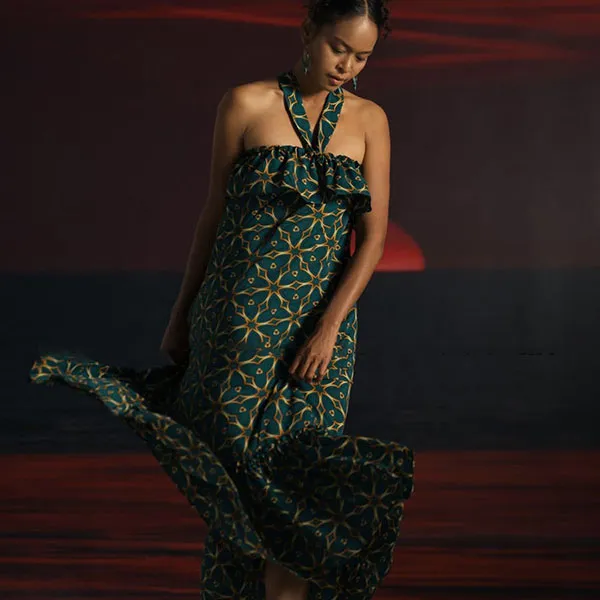 Váy Maxi Cổ Yếm Nữ F2 Fashion & Freedom Summer Get Away D639-XH-S-0722 Màu Xanh Họa Tiết Size S