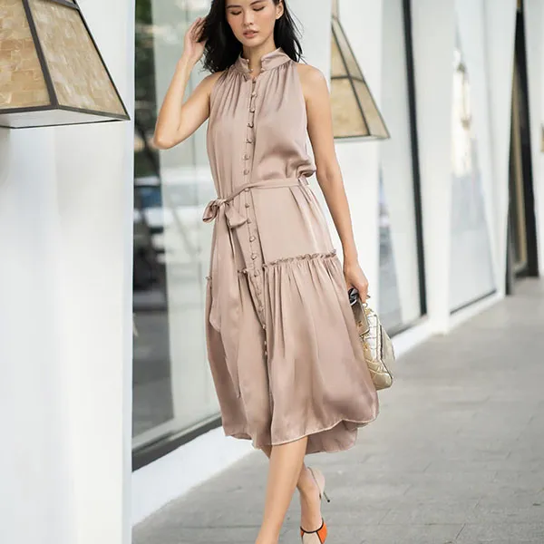 Váy Midi Cổ Yếm F2 Fashion & Freedom Lụa D416-B-S-0822 Màu Be Nâu Size S