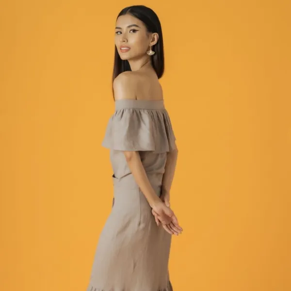 Váy Trễ Vai Nữ F2 Fashion & Freedom Fly Sky D516-RN-M-0421 Màu Be Đậm Size M