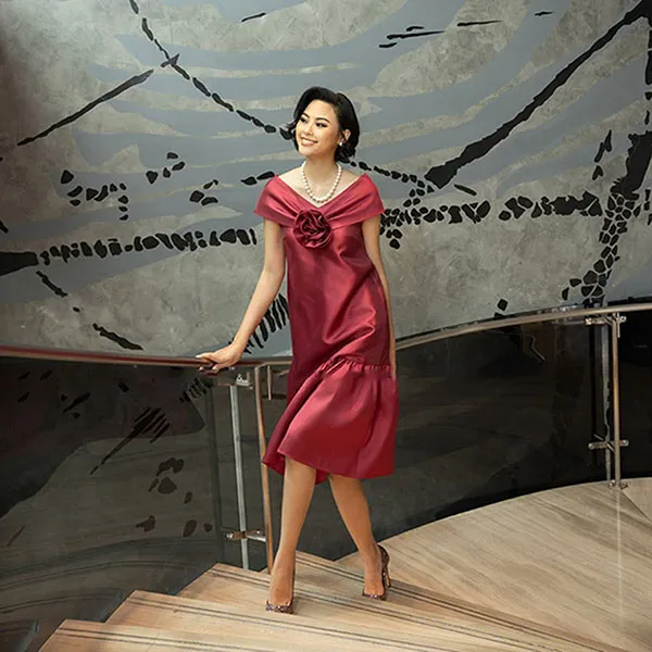 Váy Váy Trễ Vai Nữ F2 Fashion & Freedom Queen Of The Night D402-DD-S-1020 Màu Đỏ Size S
