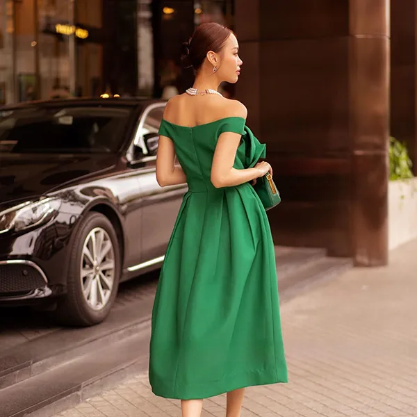 Váy Xòe Nữ F2 Fashion & Freedom Blue Brocade Dress With Floral Embellishments D688-XLKH-S-1221 Màu Xanh Lá Size S
