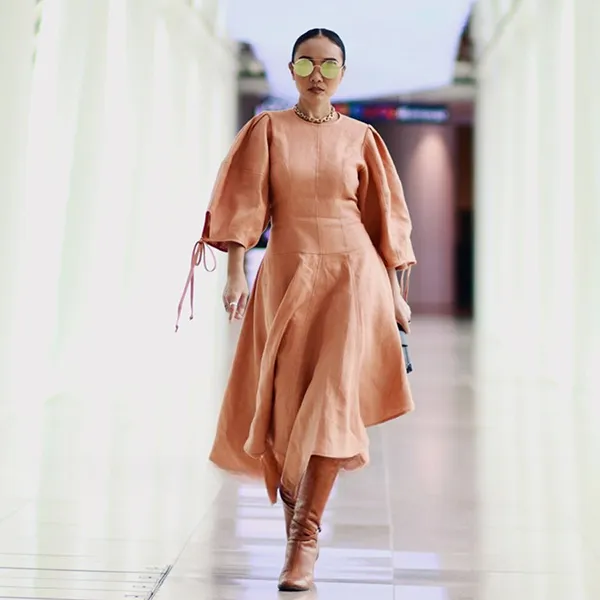 Váy Xòe Nữ F2 Fashion & Freedom Chocolate Brown Linen Dress Fall In Love DT-D679-CD-S-1122 Màu Cam Đất Size S
