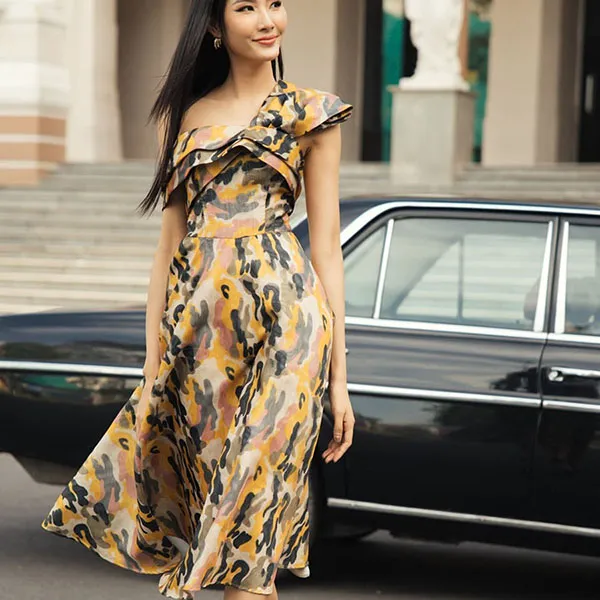 Váy Xòe Nữ F2 Fashion & Freedom Queen Of The Night D481-DV-S-1220 Màu Vàng Họa Tiết Size S