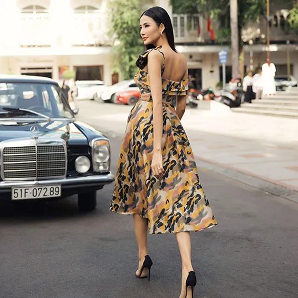 Váy Xòe Nữ F2 Fashion & Freedom Queen Of The Night D481-DV-S-1220 Màu Vàng Họa Tiết Size S