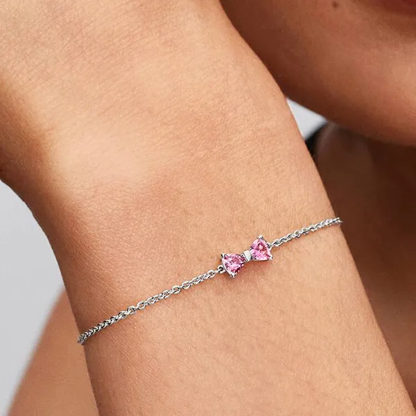Vòng Đeo Tay Nữ Pandora Bow Chain Bracelet 594234C01 Màu Hồng Bạc