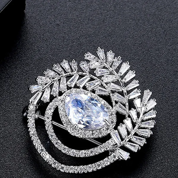 Cài Áo Nữ Meri Crystal Shine BR21 Màu Bạc