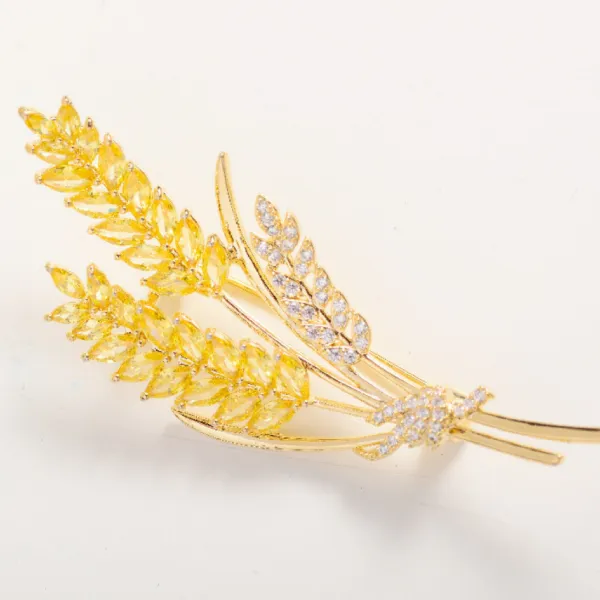 Cài Áo Nữ Meri Golden Season BR36 Màu Vàng