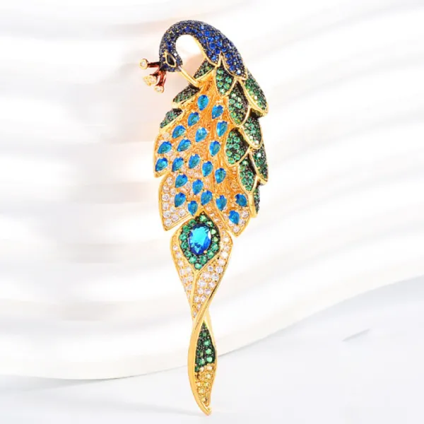 Cài Áo Nữ Meri Peacock Splendor BR24 Màu Vàng