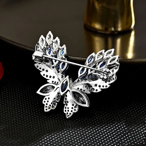Cài Áo Nữ Meri Winter Wings BR73 Màu Trắng Xanh