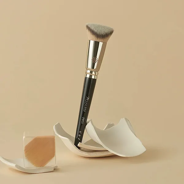 Cọ Trang Điểm Nền Piccasso FB21 Foundation Brush