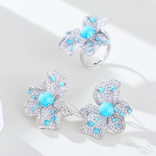 Khuyên Tai Nữ Kya Jewel Gentle Bloom KSE6-X Màu Xanh Bạc