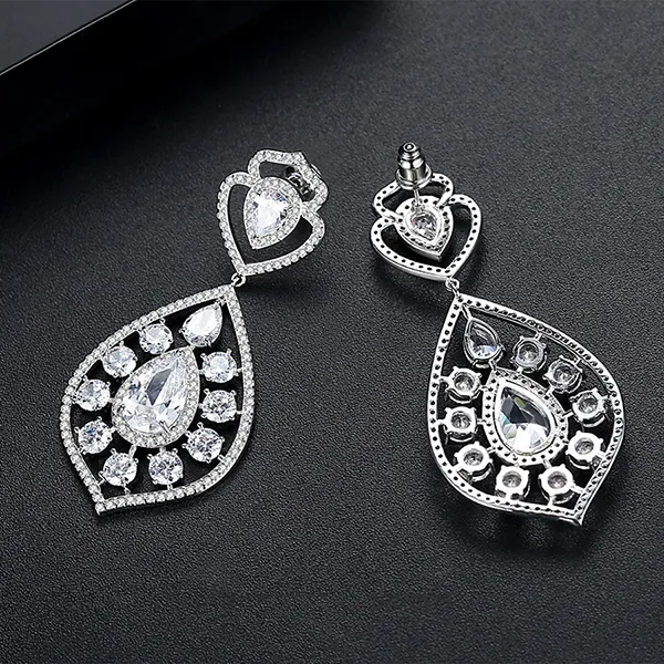 Khuyên Tai Nữ Kya Jewel Glittering Galaxy KE16 Màu Bạc