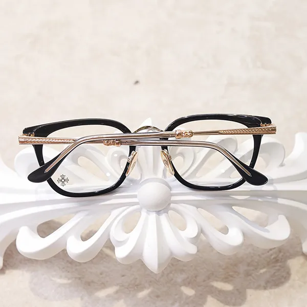 Kính Mắt Cận Chrome Hearts Strapadictome Black/Gold Plated Glasses Màu Vàng Đen