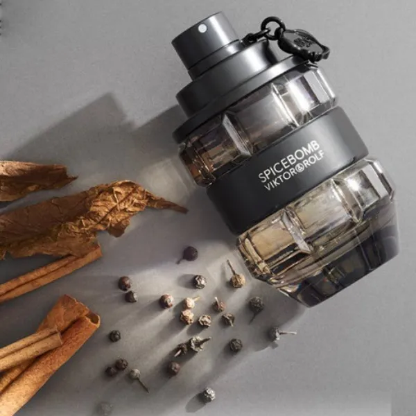 Nước Hoa Nam Viktor & Rolf Spicebomb Eau De Toilette Mini 10ml