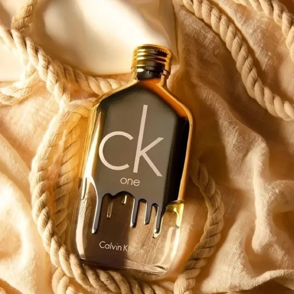 Nước Hoa Unisex Calvin Klein CK One Gold EDT Spray 100ml