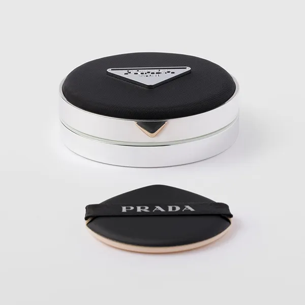 Phấn Nước Prada Reveal Mesh Cushion Foundation Tone LN10 Light Neutral