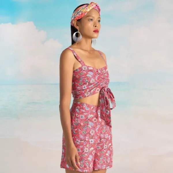 Quần Short Nữ F2 Fashion & Freedom Bright And Shine QS73-DHT-S-0622 Màu Đỏ Size S
