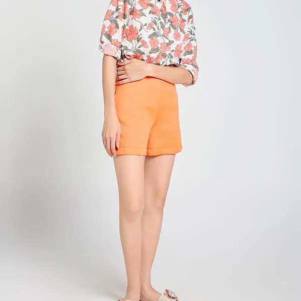 Quần Short Nữ F2 Fashion & Freedom Gấm A Touch Of Effortless Elegance QS95-C-S-0524 Màu Cam Size S