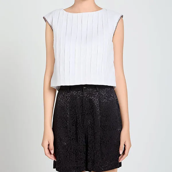 Quần Short Nữ F2 Fashion & Freedom Lụa A Touch Of Effortless Elegance QS91-DEN-XXL-0524 Màu Đen Họa Tiết Size XXL