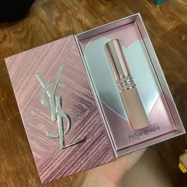 Set Son YSL Lovenude Blusher 04 Red-Handed Màu Đỏ Hồng Đất + Hộp Quà Limited