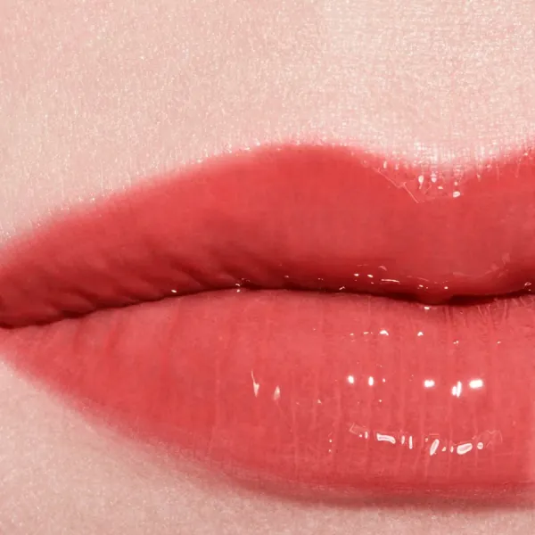 Son Chanel Rouge Coco Hydra Gloss Lip 448 Opulence Màu Đỏ Berry