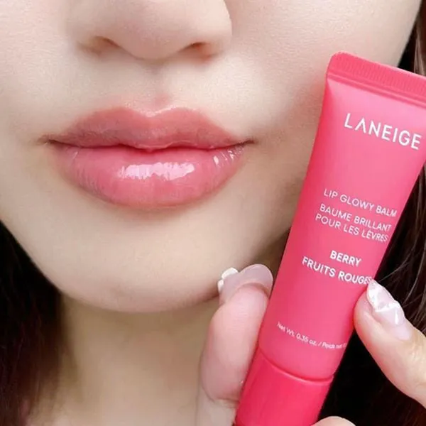 Son Dưỡng Laneige Lip Glowy Balm Hương Berry 10g