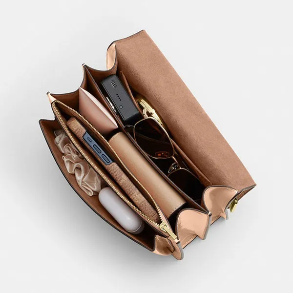 Túi Đeo Chéo Nữ Coach Klare Crossbody Bag In Signature Leather CDA97 Màu Hồng Cam Đào