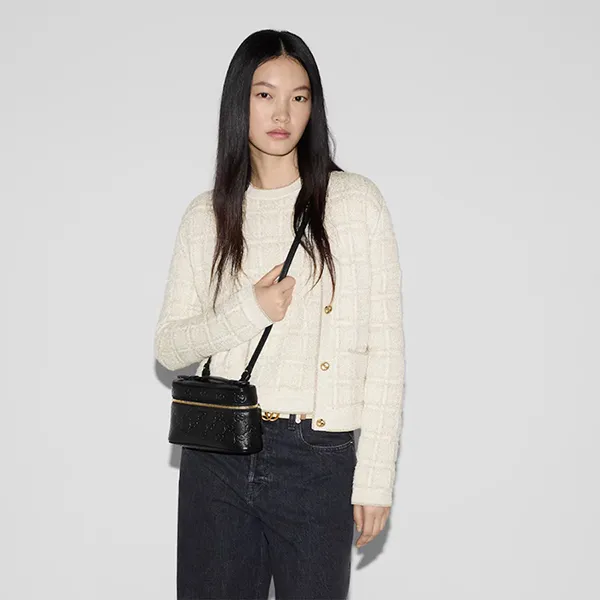 Túi Đeo Chéo Nữ Gucci GG Emblem Small Bag 815949 AAEEM 1000 Màu Đen