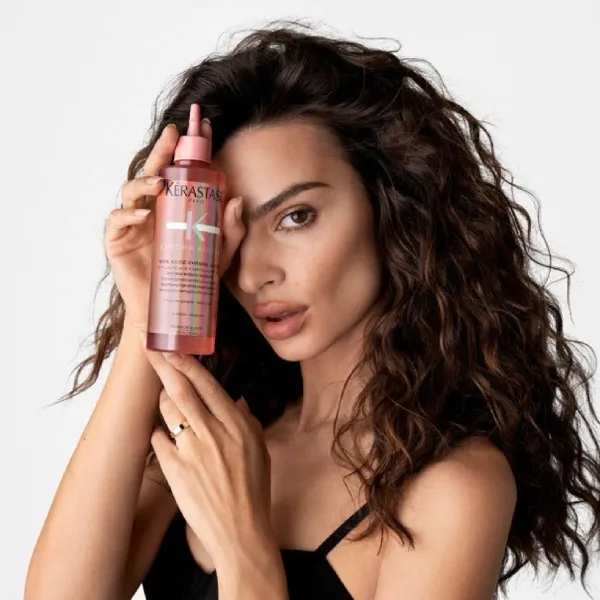 Xịt Dưỡng Tóc Phục Hồi Bề Mặt Tóc Kérastase Chroma Absolu Soin Acide Chroma Gloss 210ml
