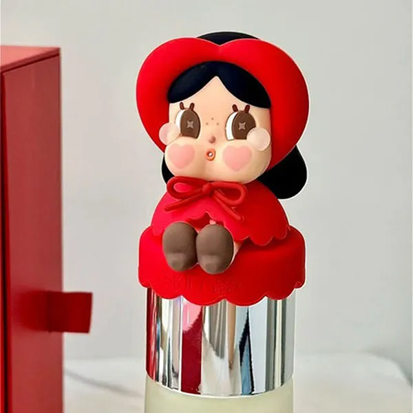 Búp Bê Pop Mart Exclusive Crybaby x SKII Figure Màu Đỏ