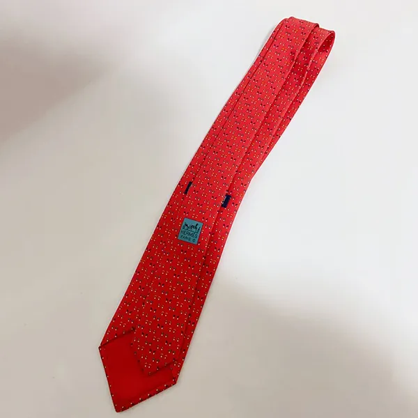 Cà Vạt Nam Hermès Cravate Họa Tiết Màu Đỏ
