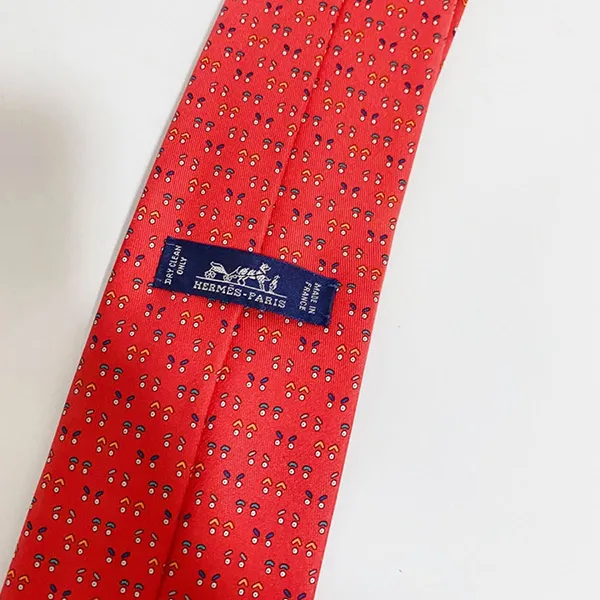 Cà Vạt Nam Hermès Cravate Họa Tiết Màu Đỏ