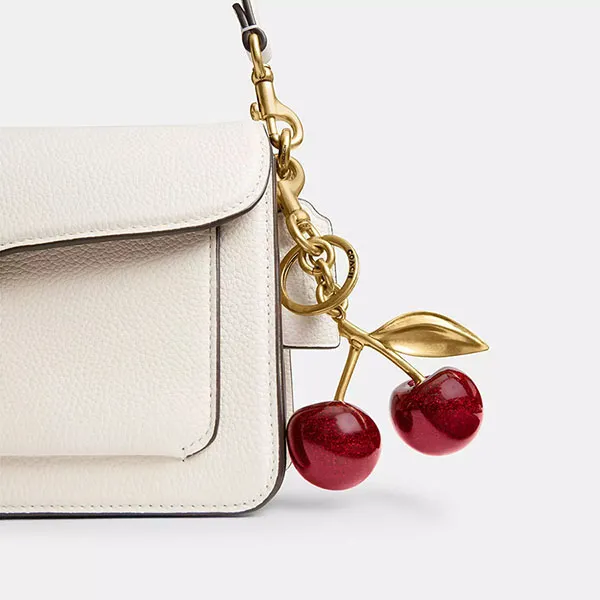 Móc Khóa Charm Coach Cherry Bag 77840 Brass/ Red Apple Màu Vàng Đỏ
