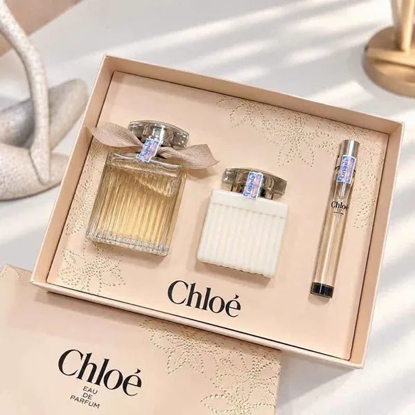Set Nước Hoa Nữ Chloé Signature EDP (100ml + 10ml) Và Dưỡng Thể Chloé Signature Body Lotion 100ml