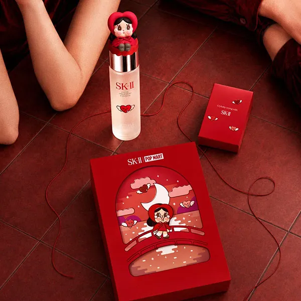 Set Nước Thần Cấp Ẩm, Trẻ Hóa SK-II Facial Treatment Essence 230ml + Búp Bê Crybaby Màu Đỏ