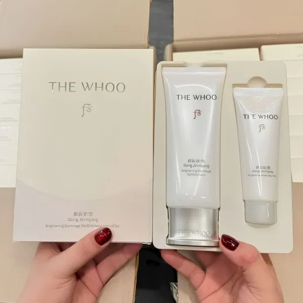 Set Tẩy Da Chết + Sữa Rửa Mặt Làm Sạch Sâu, Hỗ Trợ Làm Sáng Da Whoo Brightening Gommage Special Set 2 Món
