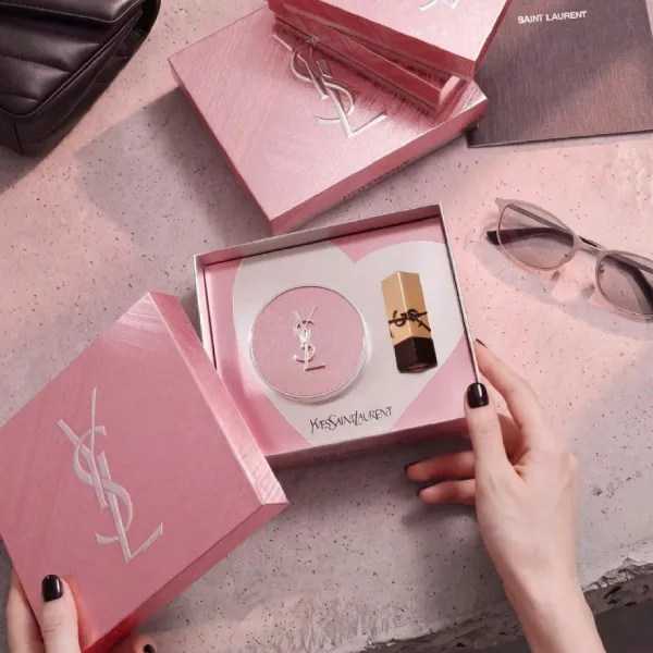 Set Trang Điểm Yves Saint Laurent YSL Vân Hồng 4 Món