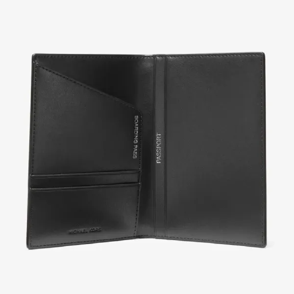 Set Ví Nam Michael Kors MK Saffiano Leather Passport Case And Luggage Tag Màu Đen (Ví + Tag hành lý)